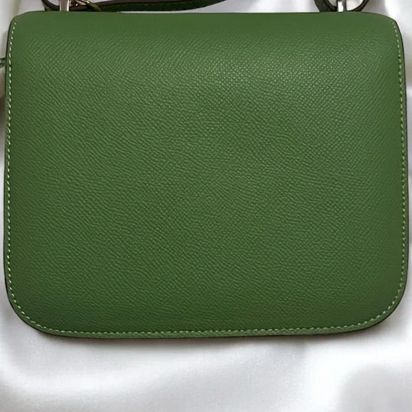 Green 18cm Crossbody Bag & Bag Charm - Picture 2 of 4